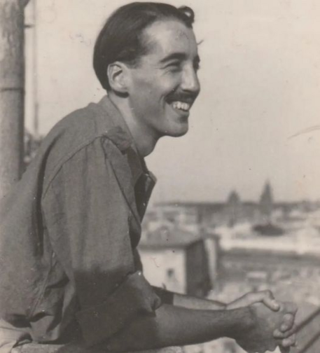 A young, happy Christoper Lee