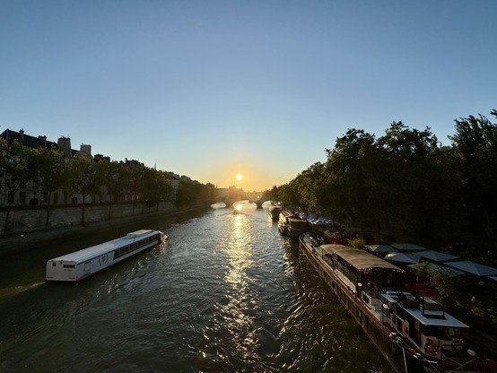Coucher de soleil sir la Seine à Paris